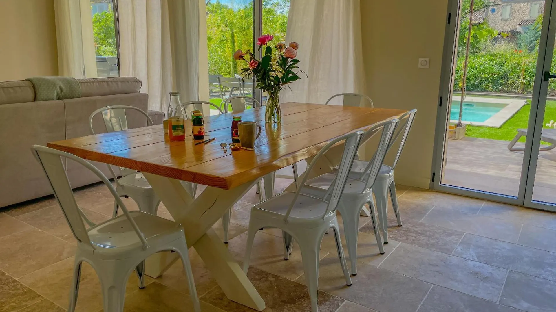 Villa Gabriel, Un Meuble De Tourisme 3 Etoiles Au Coeur De Goult